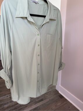 Wishlist Mint Green Button-Down Shirt